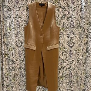 🤎 Laundry by Shelli Segal Camel Sleeveless Longline One Button Waistcoat